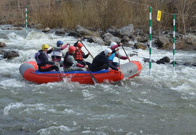 На реке Лосиха состоялись лично-командные соревнования на открытой воде "Лосиные игры 2014».