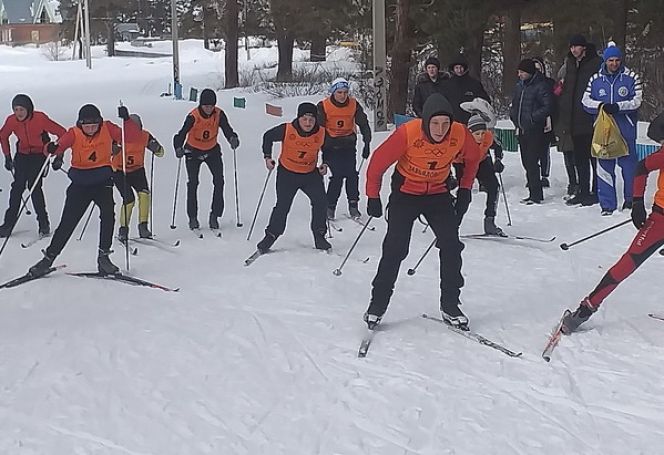 В Барнауле подвели итоги краевого первенства по лыжным гонкам среди детей с нарушениями слуха, зрения, речи и опорно-двигательного аппарата