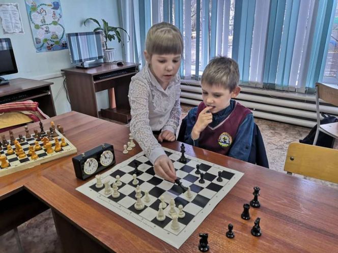 С 8 по 10 апреля юные шахматисты сыграют в онлайн-турнирах