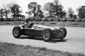 Ключ на старт. "Формула-1" отмечает 70-летие первой гонки на британской трассе "Сильверстоун" 13 мая 1950 года