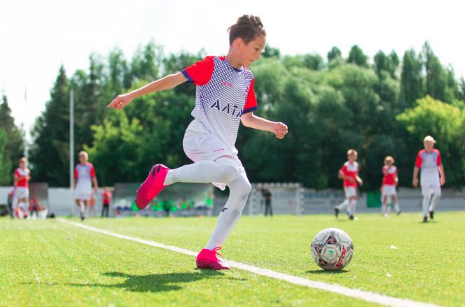 СШОР по футболу Алексея Смертина ведет набор детей 7-10 лет в группы начальной подготовки