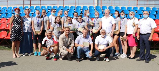 Волейболисткам "Алтай-АГАУ" вручили серебряные медали чемпионата России