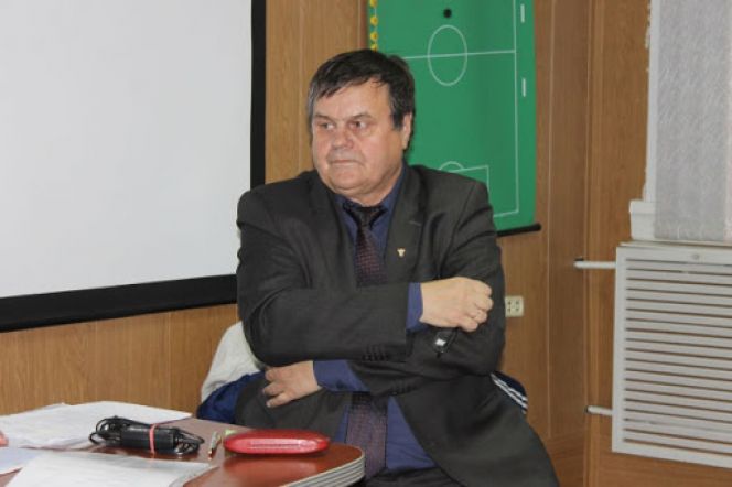 На 68-м году жизни умер известнейший в крае футбольный арбитр Александр Меньчиков