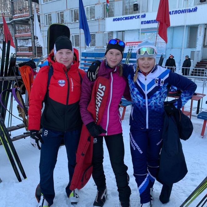Слева направо: Анастасия Гришина, Алиса Жамина, Екатерина Копорулина