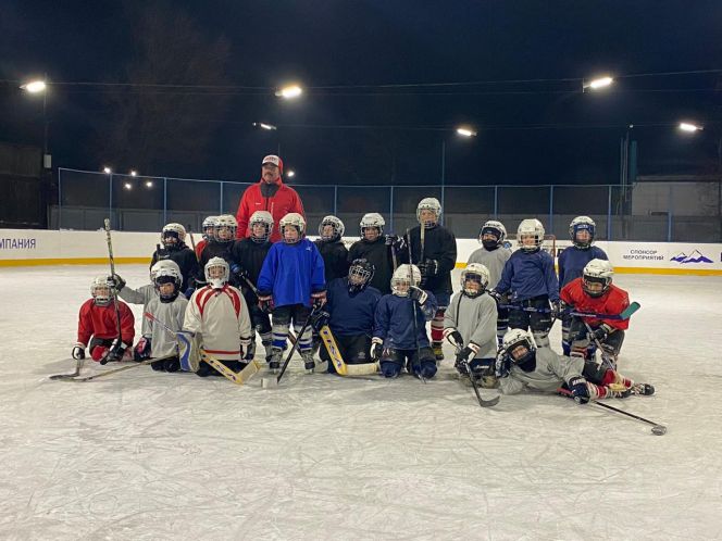 Рубцовская спортивная школа «Спарта» открыла хоккейный сезон 