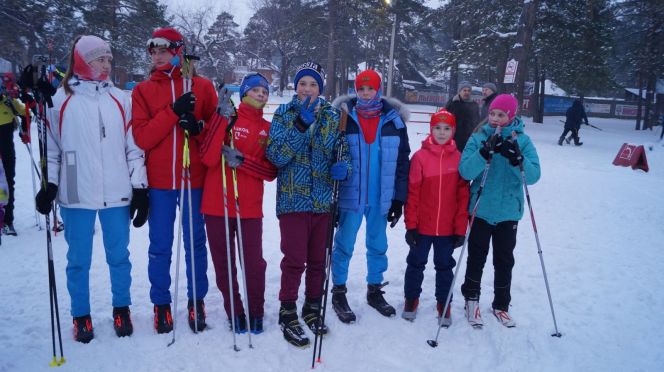 В Бийске состоялась традиционная лыжная "Рождественская гонка"