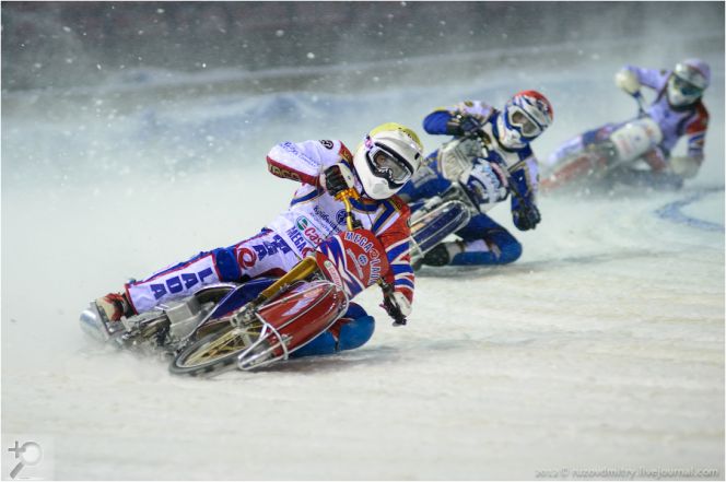 Спидвей набирает обороты. В Барнауле пройдут всероссийские соревнования по мотоциклетным гонкам на льду