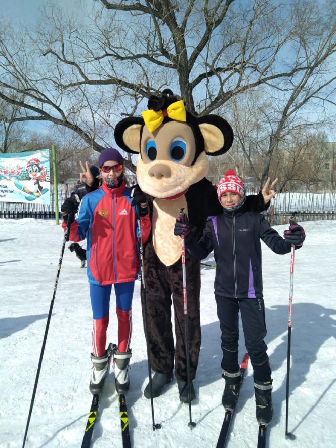 В Рубцовске в закрытии лыжного сезона на "Трассе здоровья" приняли участие более 300 человек