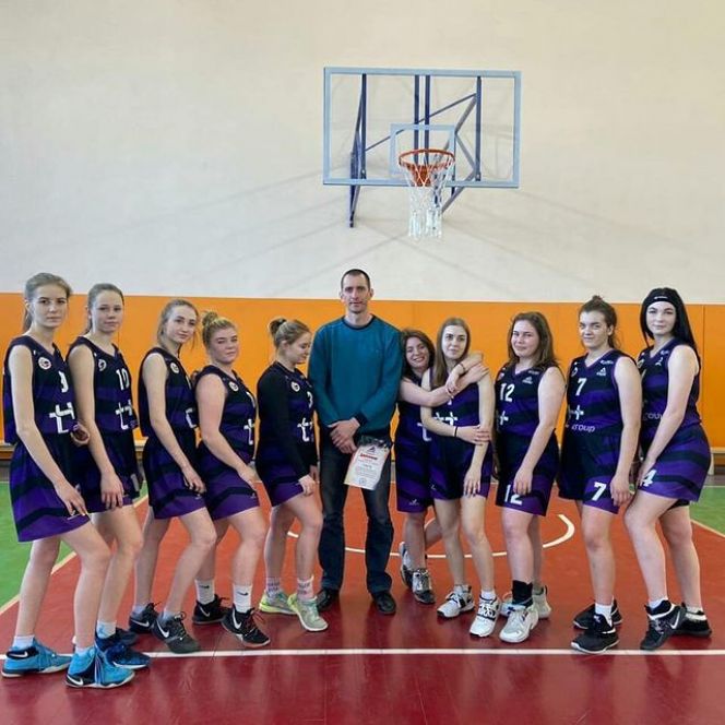 Женская сборная Советского района по баскетболу стала победителем отборочных соревнований на краевую олимпиаду в Мамонтово