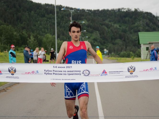 На "Бирюзовой Катуни" в Алтайском районе подвели итоги стартов в акватлоне и на олимпийской дистанции 