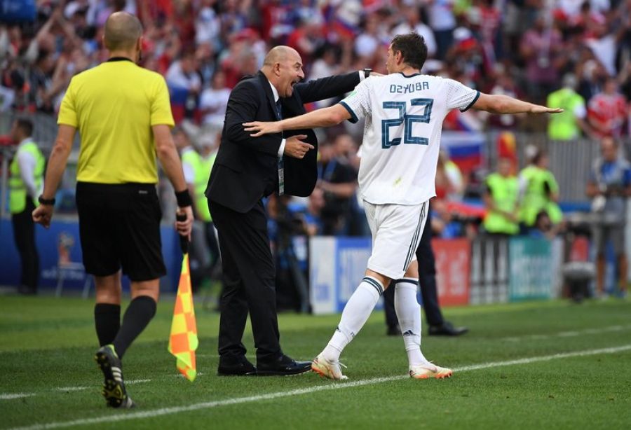 Артем Дзюба и Станислав Черчесов. Фото: РИА Новости/Алексей Филиппов