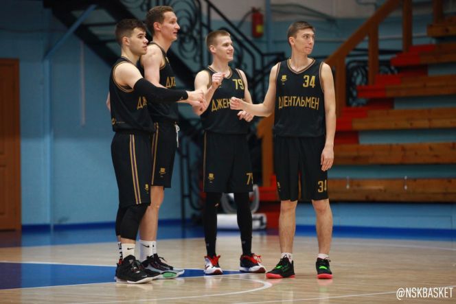 «Джентльмены» из Барнаула заняли шестое место в окружном финале МЛБЛ, «Алтайлес» - восьмой