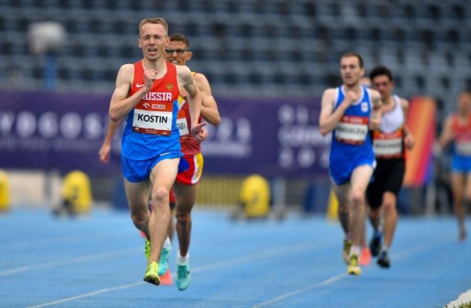 Архив "АС". Забег чемпионата Европы-2021 на 5000 метров ведет Александр Костин. Фото:  www.ficker.com 