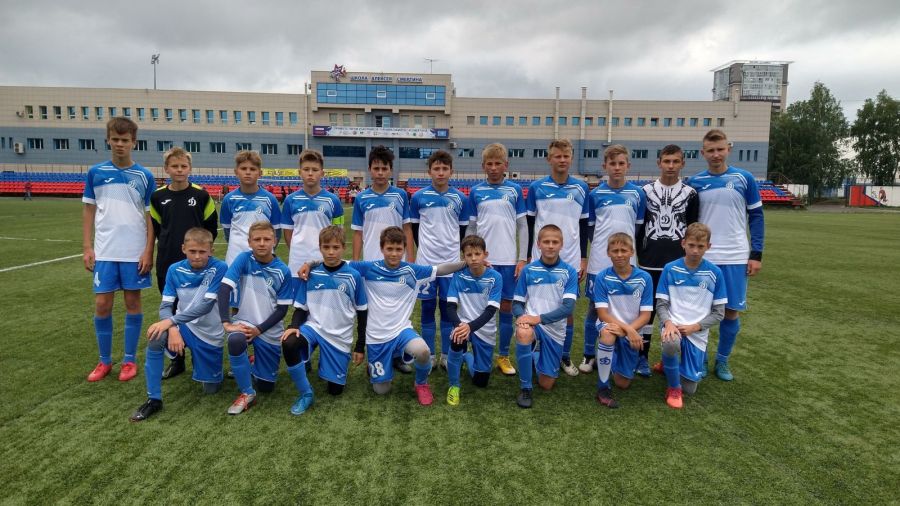 Барнаульские "Динамо" и "Алтай" завоевали путевки на сибирский финал Всероссийского турнира среди спортшкол (юноши до 13 лет)