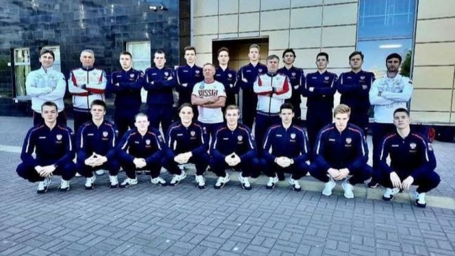 Сборная России до 18 лет по водному поло. Фото из личного архива героя публикации