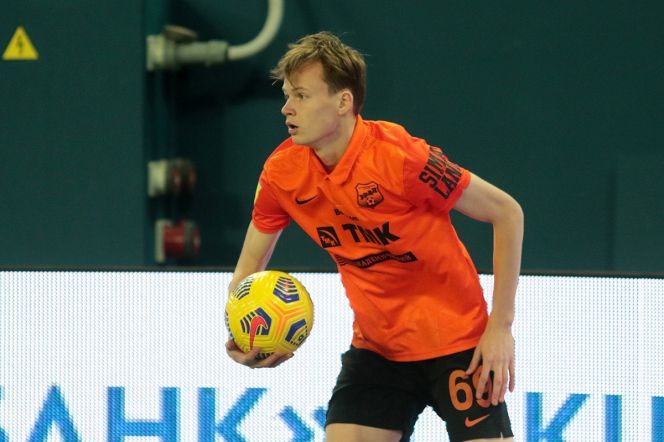 Игрок "Урала" Артем Шаболин начнет новый сезон в "Оренбурге" (видео)