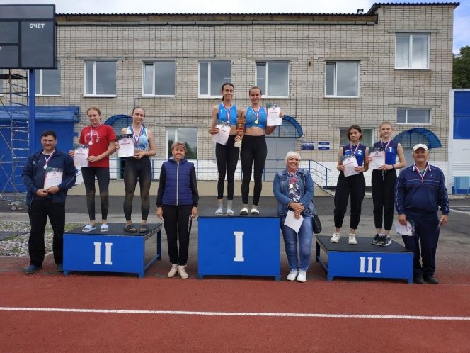 Пять из шести! Команды Алтайского края доминировали на зональном первенстве среди юношей и девушек до 15 лет в Заринске