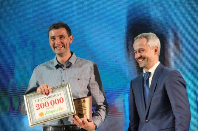 Артемий Гельманов с заслуженными наградами за яркий сезон