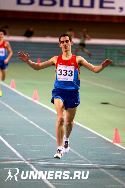 Евгений Кунц стал победителем юниорского первенства России в помещении.