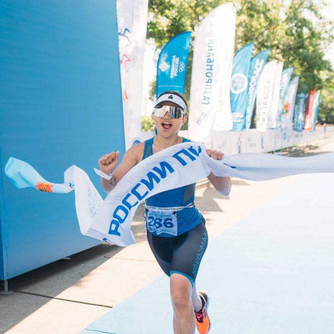 Елизавета Прохорова из Барнаула выиграла серебро чемпионата России среди любителей на олимпийской дистанции