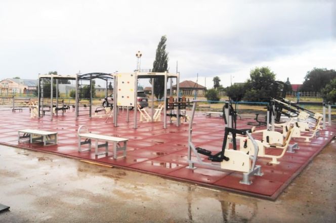 ВИДЕО. В селе Михайловском появилась новая спортплощадка для сдачи норм ГТО