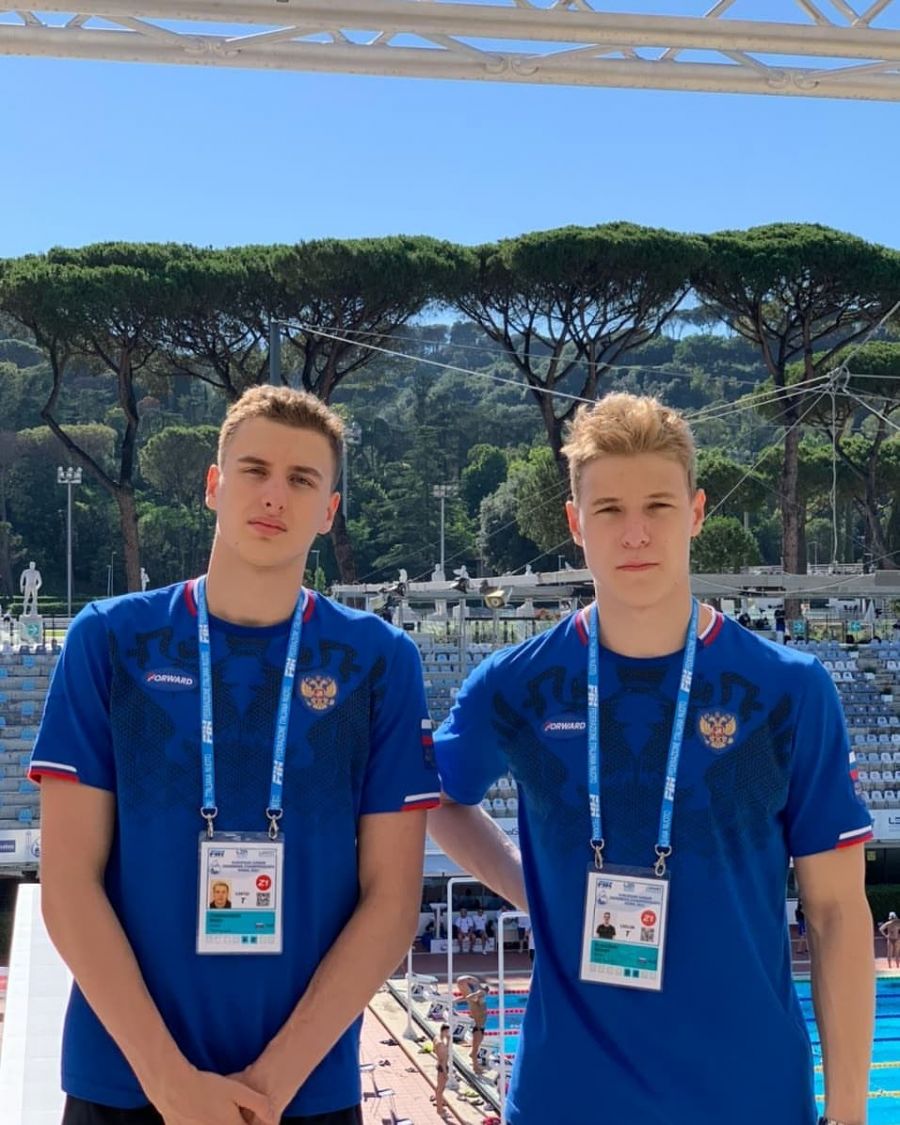 Спортсмены сборной России Никита Черноусов (слева) и Георгий Глазунов на юниорском первенстве Европы в Риме. Фото: инстаграм спортсмена