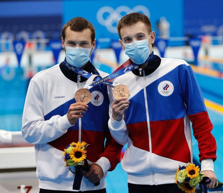 Российские прыгуны в воду Виктор Минибаев и Александр Бондарь завоевали бронзовые медали в синхронных прыжках с вышки. Фото: ОКР