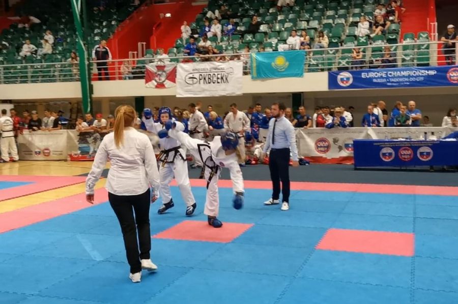 Людмила Ушакова из Барнаула выиграла золотую и две серебряные медали на чемпионате Европы по тхэквондо ГТФ в Казани 