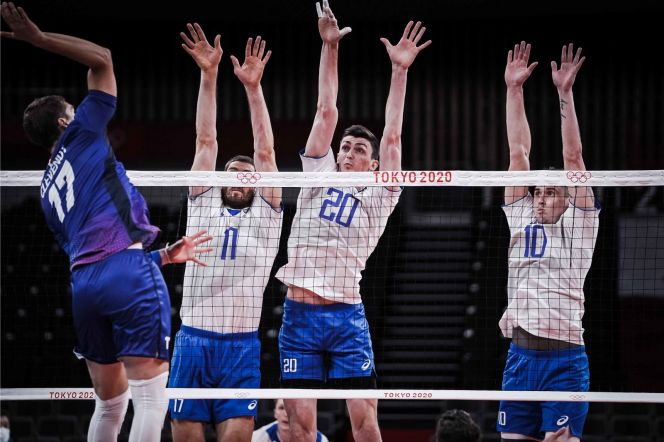 Ильяс Куркаев дебютировал на олимпийском волейбольном турнире в матче России с Францией 