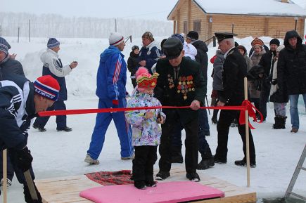 Подведены итоги суточного эстафетного марафонского заплыва в ледяной воде «Доплыть до Победы». 