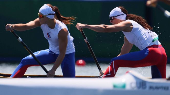 Ирина Андреева и Олеся Ромасенко. Фото Reuters