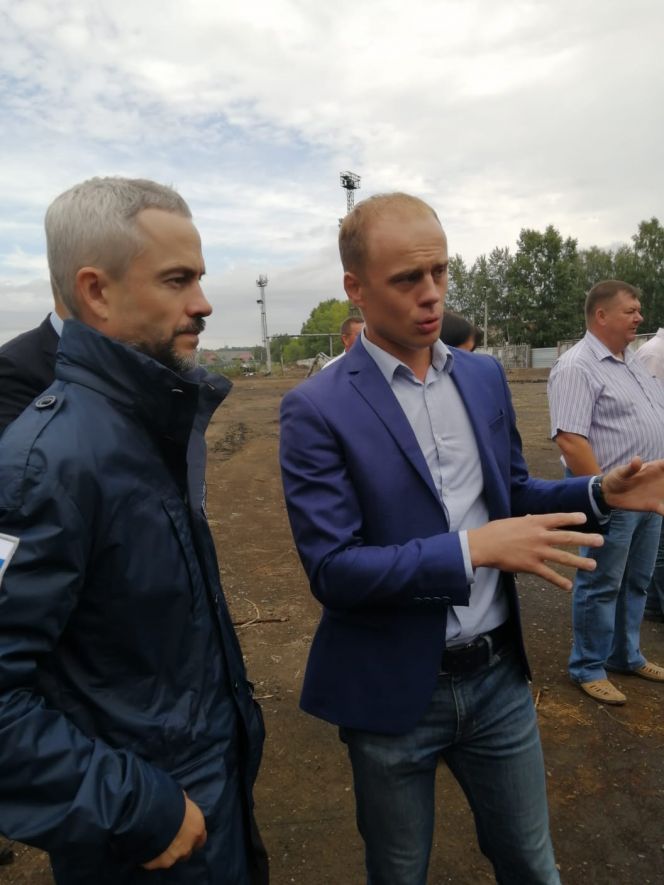 «Набрали темп и ловим тренд». Алексей Перфильев побывал на строительстве спортивных объектов в Бийске