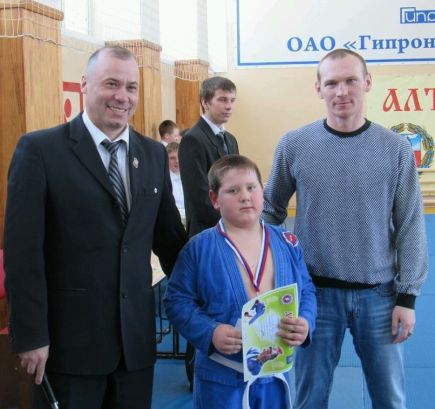 В селе Алтайском состоялся межрегиональный турнир "Алтайский витязь".