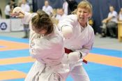 Кристина Найдёнова  - первая в Алтайском крае чемпионка России по всестилевому каратэ 