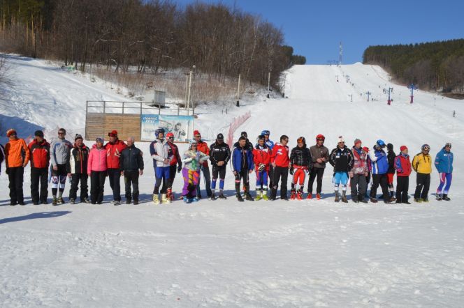 В Белокурихе прошёл открытый чемпионат Сибирского федерального округа среди ветеранов.