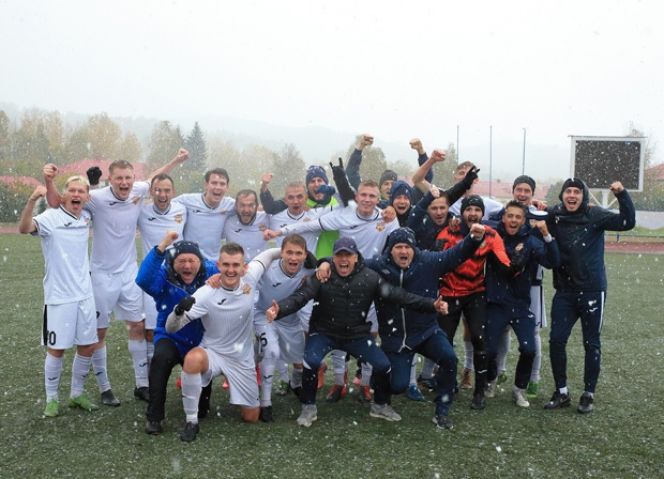 Итоги чемпионата Сибири. "Распадская" чемпион, "Темп" - серебряный призер, "Полимер" в четвёрке сильнейших