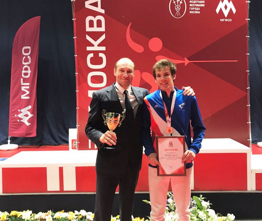 Кирилл Шаповалов с тренером Валерианом Феоктистовым