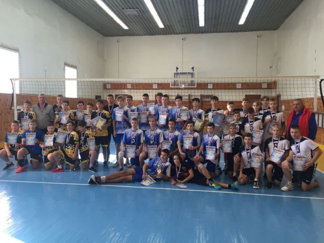 В Новоалтайске завершились соревнования по волейболу XLI краевой спартакиады спортшкол среди юношей 2006-2007 годов рождения