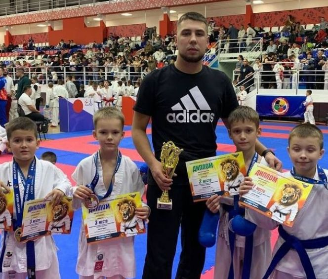 Юные алтайские спортсмены завоевали 28 медалей на VI межрегиональном турнире по каратэ WKF «Кубок Амана»