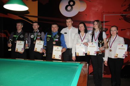 Игорь и Анастасия Филипповы выиграли чемпионат СФО по бильярдному спорту среди спортсменов с нарушением слуха. 