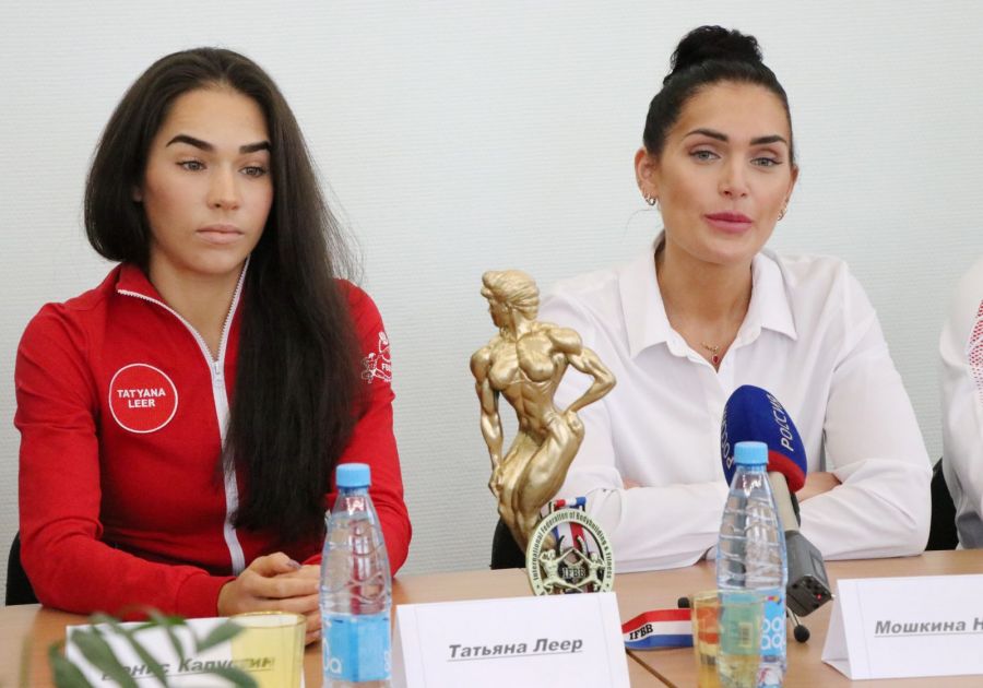 Чемпионка мира Татьяна Леер и ее тренер Нелли Мошкина. Фото: Александр Чёрный/"Алтайский спорт"