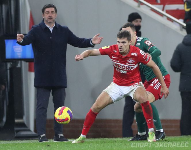 В отставку? Да нет наверное