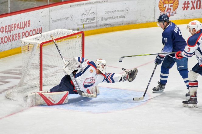 Фото: ХК "Динамо-Алтай"