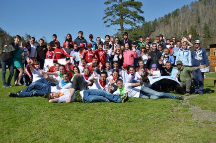 На базе оздоровительно-туристического лагеря "Фадеев Лог" прошли соревнования по туризму на пешеходных дистанциях - "Кубок АКПЛ".