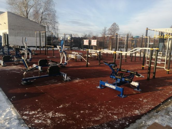 Малая спортивная площадка в Тальменке