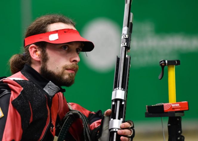 Сергей Каменский выиграл всероссийские соревнования в стрельбе из малокалиберной винтовки из трех положений 