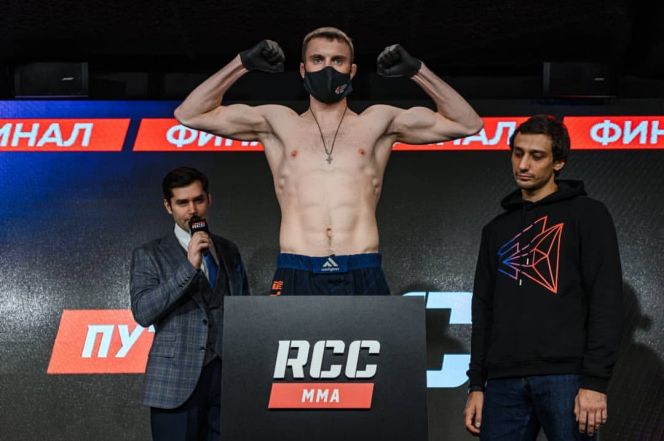Барнаулец Александр Новиков стал победителем проекта "Путь в RCC 2.0" и получит контракт с лигой ММА