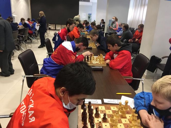 Бийчанин Тимур Александров выиграл шахматный турнир Всероссийской спартакиады детей-инвалидов по зрению 