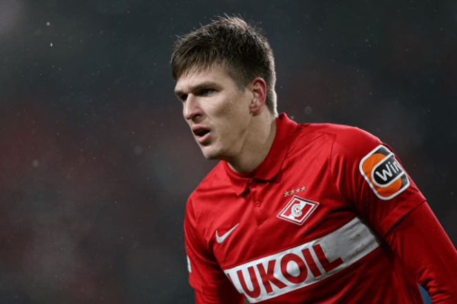 «Бороться за титул сложно. Постараемся быть в двойке». Александр Соболев — о «Спартаке», сборной и нырках в штрафной