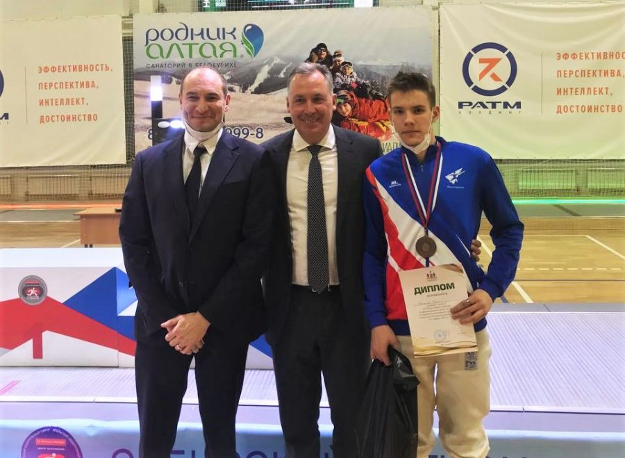 Кирилл Шаповалов с тренером Валерианом Феоктистовым вместе с легендарным Станиславом Поздняковым